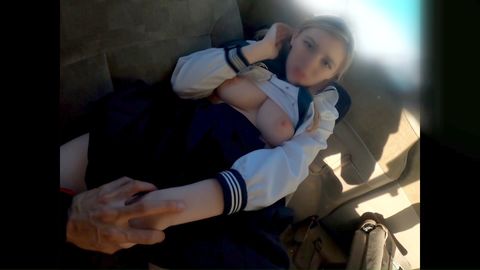 【外国人】金髪に青い目。お人形さんみたいにカワイイ金髪**18歳。乳首はピンクで爆乳です。