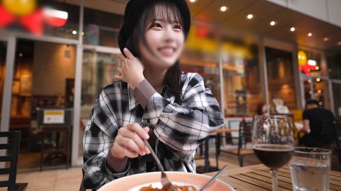 アキバの人気メイドさんとアキバでお忍び休日デート！超×3カワイイのにDMしたら即OK返信しちゃうフッ軽ヤリマンに大量中出し！！