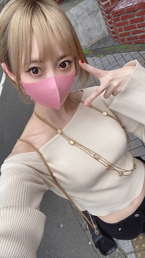 【ヤリサー♀軍団 vs 個撮ハメ師】SNSで乱交仕掛けてきた金髪ギャルを巨根ちんぽで虜にさせた個人撮影　徹底的に膣エグり全*種付けたった みれいちゃん(24)
