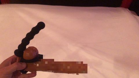 【ニ穴調教・不倫】旦那からの執拗な連絡を無視し清楚で美人な人妻のアナルとマ○コを同時責め調教。