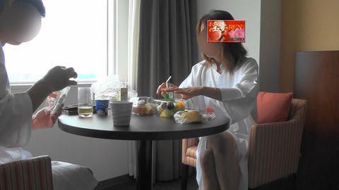 【リゾートホテルその後…壮絶３Pからの続編：まだまだ彼氏とやり続けた妻でした】淫熟妻REN：NTR個撮