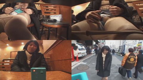 出会い系で見つけた変態美人妻にRローターで野外羞恥責め！ファミレスで喘声が出ちゃう♥電車に向かってオッパイ丸出しで露出！