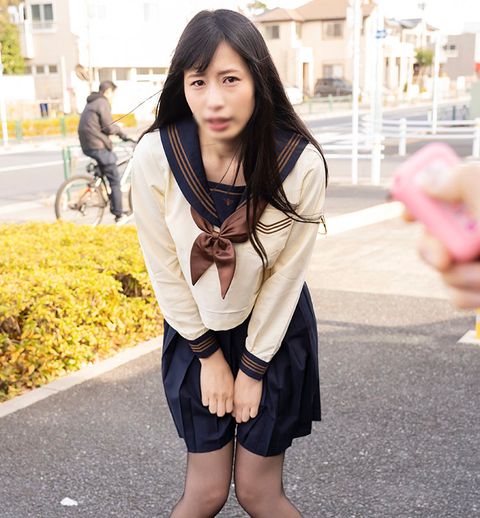 【セーラー服リモバイ】スレンダー美脚の黒スト**に道路でリモバイ装着させたらガクガク崩れ落ちて腰砕けイキした【個撮】