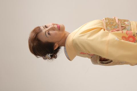 「姫野舞*のフォトグラム」着物姿 1
