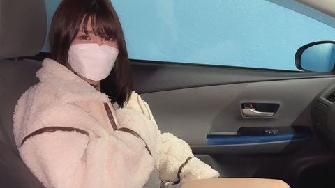 【車内フェラ抜き】**顔むちむち**大生（２１）☆ドライブ中におちんぽ舐め舐め⇒吸いつきまんこに大量中出し