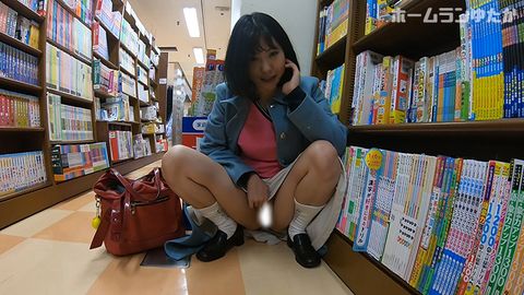 【ゲリラまんチラ露散歩＆どこでもフェラ】天真爛漫*とスリル満点ノーパンデート！ちんぽを差し出せば所構わずしゃぶっちゃうｗ【声優／アイドル・樹めぐちゃん（20歳）】