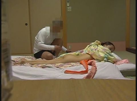 ピンホールカメラリアル****　美人厳選！マッサージ師の猥褻施術で遊ばれる女達　01
