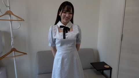 【4Kへそ】カフェ店員友梨香ちゃんのおへそをじっくり観察＆オイル責め