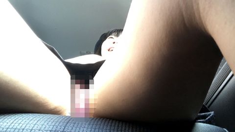 【車内パンチラ.38】お目目ぱっちり激カワショップ販売員のエロい股間がずっと丸見え!!