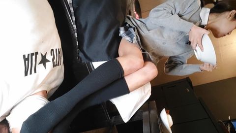 めいちゃんの顔面足置き台になった男　ソックス編