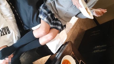めいちゃんの顔面足置き台になった男　ソックス編