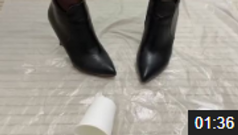 黒タイツと就活用パンプスでクラッシュ