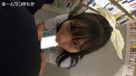 【天真爛漫*の玉パン露散歩＆ゲリラフェラ】誰かいたってお構いなし！？お外でペニしゃぶりが大好きな真性痴女の限界露散歩【声優／アイドル・樹めぐちゃん（20歳）】