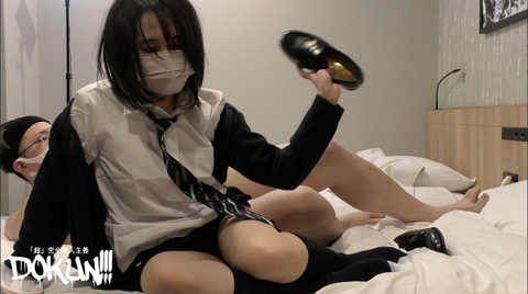 【最重要エロ文化財】絶叫に次ぐ絶叫！近年稀に見る**エロ動画出来ちゃいました・・・(別アングル特典zip付き)(DOKUN-068)