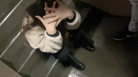 飲んでる時に、同じ店に友達の元カノがいたので店から非常階段に無理やり連れ出して、嫌々フェラさせてからハメちゃいましたwww