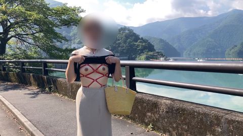 野外 de おっぱいチャレンジ　シリーズ① ～鍾乳洞・スケルトン観覧車にて～