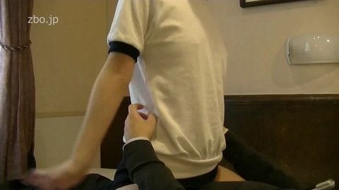 【くすぐりエロ日記】５台のカメラで撮影　上半身裸にしてくすぐる（体操服＆ブルマのコスプレ）