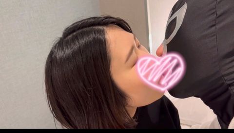 #20 【個人撮影】「中はダメ・・・」関西弁の美人OL登場！あまりの可愛さに***中出ししちゃいました！【ダブル特典つき！】
