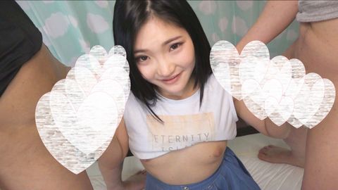 【初撮り乱交】激ピストンにも喘ぎを必死にこらえる表情が最高♥困り顔の彼女に**口内発射＆中出し連射