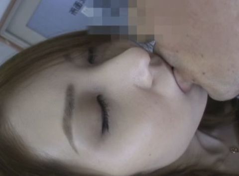 「あなたごめんなさい…」旦那以外のチ○ポを切望してしまう欲求不満妻たち　素人妻２名　その３５