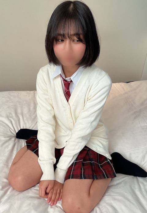 ※****で見てください。**した***。小麦色の身体が潮吹きイキまくりで痙攣しまくり。大人に***た哀れな***の人生初フェラと生中大量中出し、人生終了。