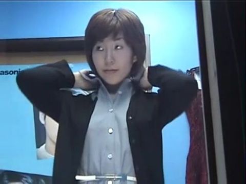 『素人・生着替え』目撃！更衣室・潜り撮り 479