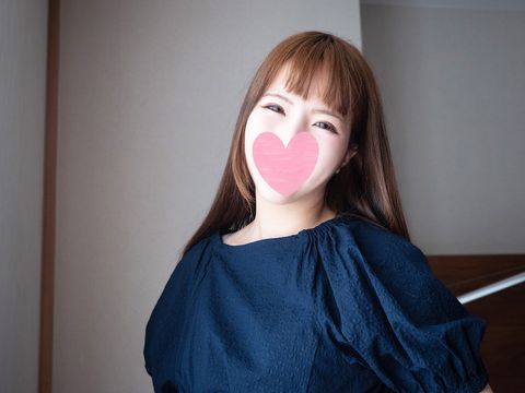 【無修正】「おっきぃチンコ当たってるぅ♡」と大喜びの清楚なお*さん♡実はおじさんの汚いアナルも喜んで舐める真性痴女。へそまで到達する巨大チンポにのけ反りながらイキ狂う
