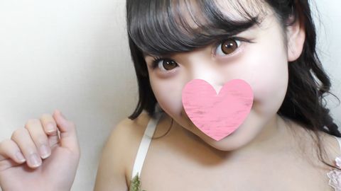 【AV新法反対】【無修正】卒業から3ヶ月、大人になったマシュマロ肌の***♡喉奥まで容赦なく撃ち込まれるチンポを嗚咽しながらイラマチオ奉仕。怒って帰るところを無理やり中出し