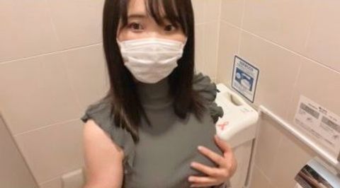 【素人】清楚系巨乳JDの自撮りオナニー_セルフクリ虐めでガチイキ