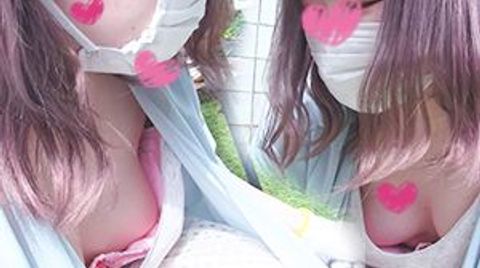 おっぱい狙いました。人懐っこい低身長○リ巨乳の無警戒胸チラ