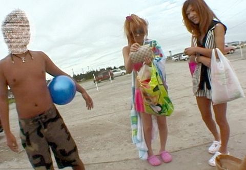 【生ドル海・未修正】スレンダー美乳**2連発4発射!!ガチ拒否*と即OK*のおもしろい関係!!未公開含むオリジナル版!!