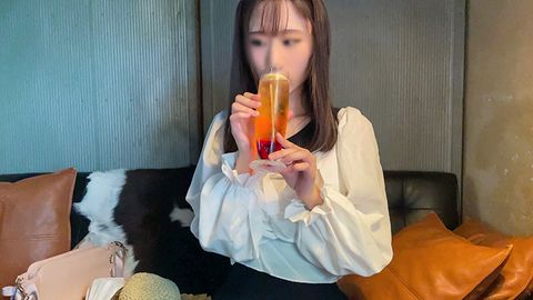 【神スレンダー】ピアノ専攻、現/役音大生の上京ガール。真面目で従順でありながら、チンポへの興味を抑えきれないど淫乱ハメ撮り**！上流家庭お嬢様の鬱屈した性欲が剥き出しになる【ガリガ