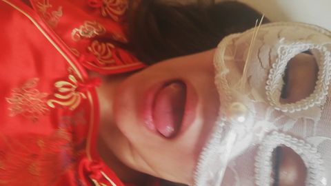 【初撮り】有名な美容ギャル'Tikt〇ker'がAVに!?   長ベロで顔面舐め＆鼻フェラされ唾液まみれにされながら、ディープキス正常位で骨抜きにされてしまうM男【変態プレイ】