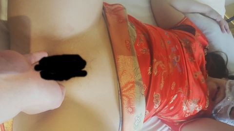 【初撮り】有名な美容ギャル'Tikt〇ker'がAVに!?   長ベロで顔面舐め＆鼻フェラされ唾液まみれにされながら、ディープキス正常位で骨抜きにされてしまうM男【変態プレイ】