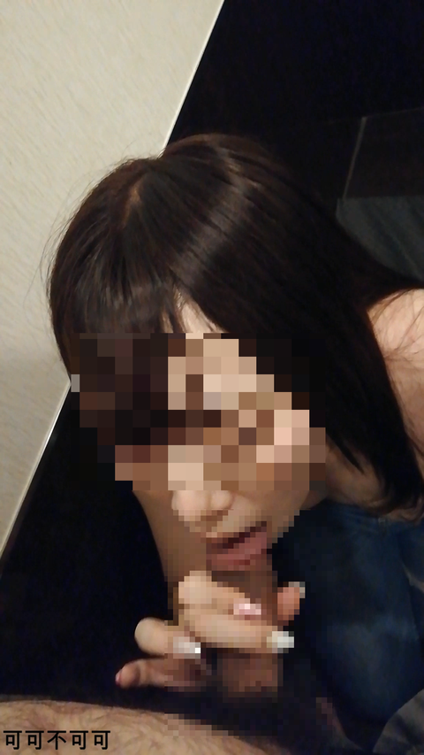 漫画喫茶でフェラ抜きさせる＃3
