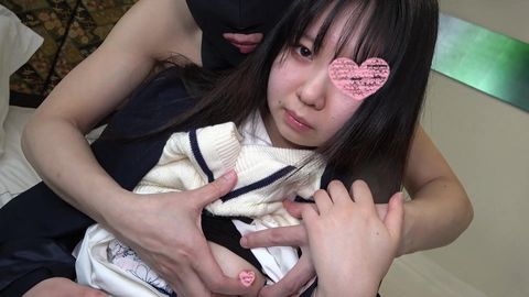 合計３作品！怒涛の２００分！！ Ｒ４卒業生の色白スレンダー美**は剛毛未処理マンコで感度良好。電マ＆手マンで豪快****。