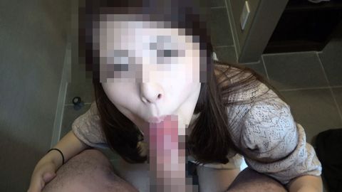 【美人奥様】唾液たっぷり濃厚即尺ごっくん！フェラ大好き人妻 ※デリヘル個撮