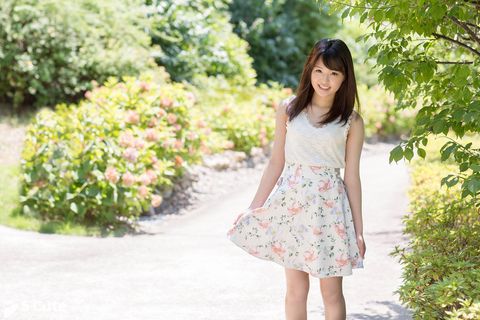 Maho 控えめで従順な美**のピュアセックス