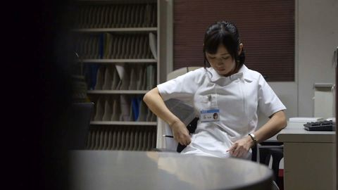 夜勤中の人妻看護師** 痴女気味な人妻ナースとの超展開！まさかの院内ＳＥＸ！？3