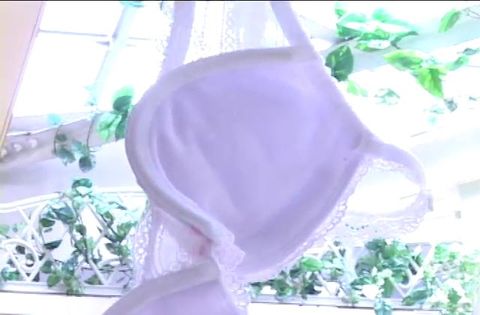 【下着フェチ】そそる白いブラジャーでシコシコしたい☆