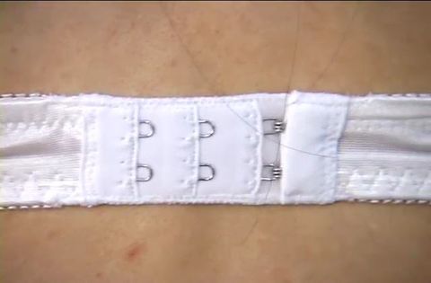 【下着フェチ】貧乳ブラジャー肩ひも無しに興奮
