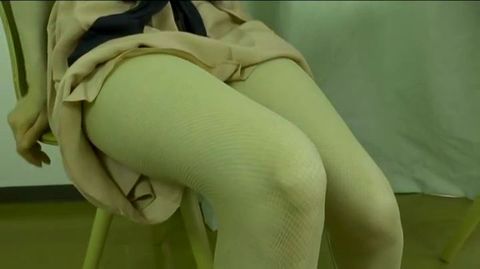 【パンストフェチ】パンスト履いた脚のじっくり鑑賞用動画☆ふとももから足の指先まで下半身☆エロ目線☆①