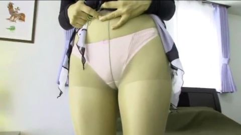 【ヌード】巨乳**の全裸鑑賞会です！おま●こパックリ恥ずかしそう♪♪♪