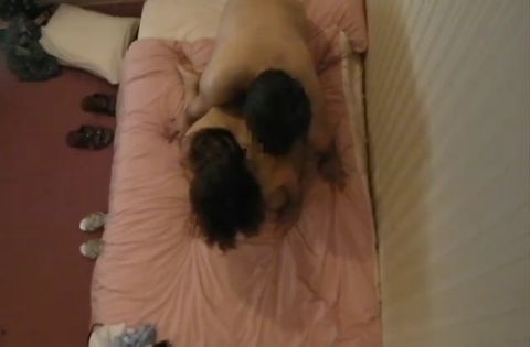 パチンコ屋で引っ掛けた人妻をハメたメロメロ動画　Part 4
