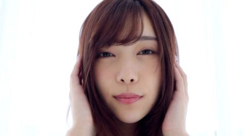 瞳の中の芽衣 さつき芽衣