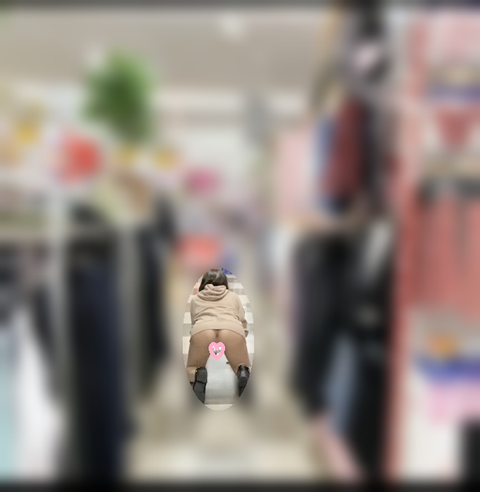 【女装露出】あの殿堂で露出！