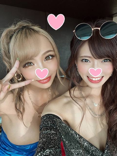 【巨乳ギャルビッチ軍団】逆ナンパ！乱交パーティ♥男３人連れ込みホテルで生中出し媚〇オイルでバキバキSEX映像**！個人撮影【おまけはバブルシャワー】