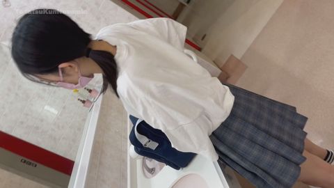 【特典おまけ動画付き】衝撃 **〇〇〇パンチラ撮り(8日分)③　超**顔 スケスケ超エロパンツ 染みが凄い神美●女**ちゃん