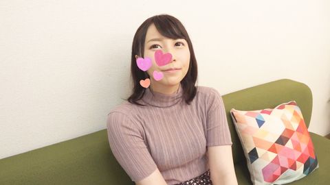 【****】可愛すぎるペチャパイ色白**発見！両親には秘密で****しちゃいました～！