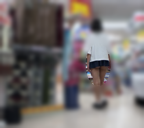 【女装露出】例の殿堂で露出！最後は売り場でイっちゃった！